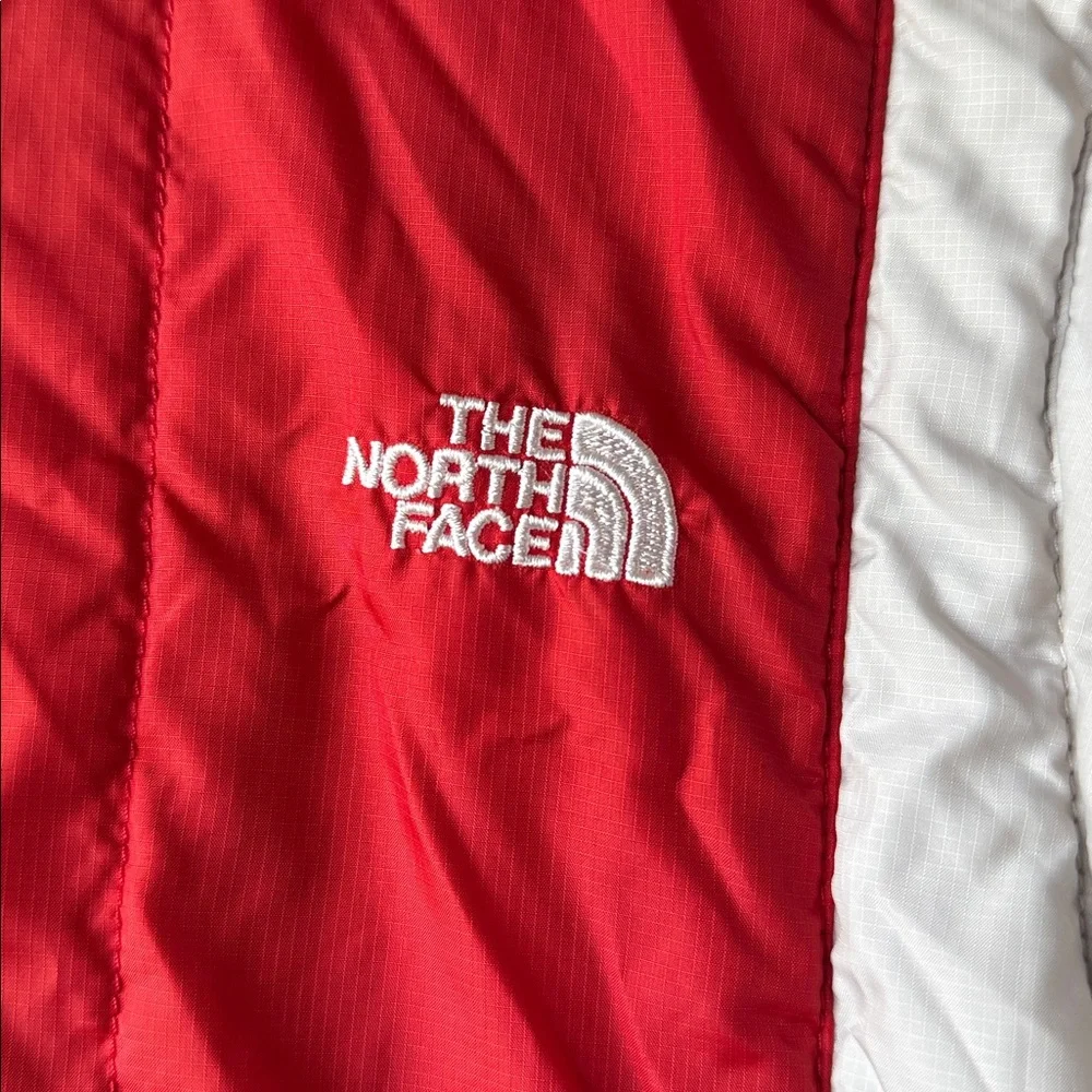 The North Face Red and White Women Zip-Up Jacket - size M - Picture 2 of 8